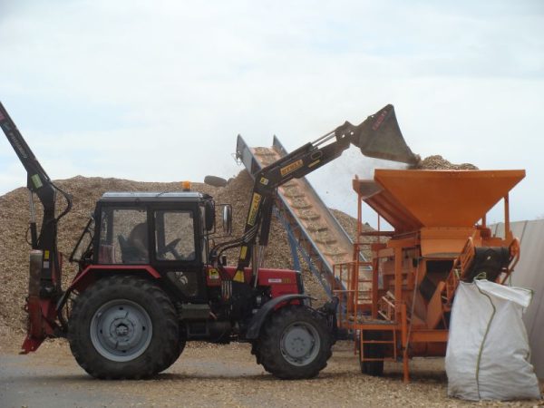 Spielplatz Hackschnitzel, Fallschutz nach DIN EN 1176-2017 1000 Liter Big Bag - Image 2
